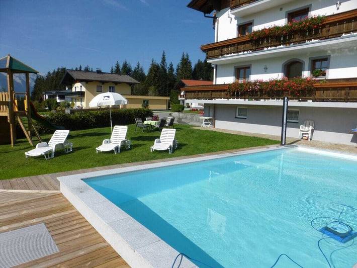 Ferienhaus für 3 Personen, mit Balkon und Pool sowie Garten im Salzkammergut - 4