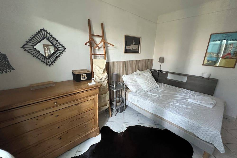 Beautiful Villa In The Var Between Bandol And La Ciotat in La Cadière-d'Azur, Toulon region