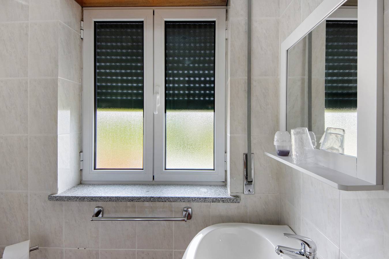 Quarto 'Quarto 7 - Jorge Galinheiro' com Vista para a Montanha, Jardim Partilhado e Wi-Fi in Mamouros, Alva e Ribolhos, Distrito de Viseu