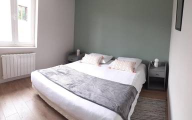 Hôtel pour 2 personnes, avec piscine et terrasse à Cabrerets