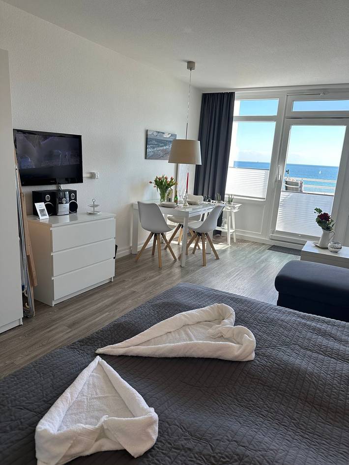 Ferienwohnung für 2 Personen, mit Balkon in Meeschendorfer Strand, Burgtiefe Südstrand