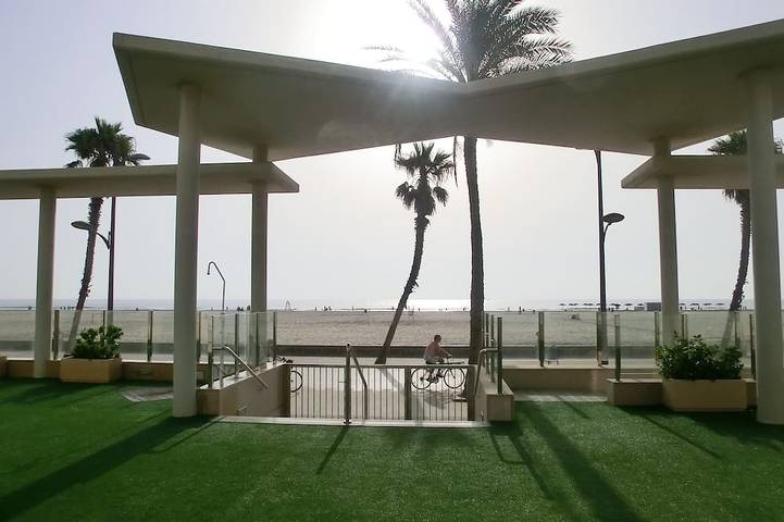 Apartamento para 4 personas, con terraza y jardín en Patacona