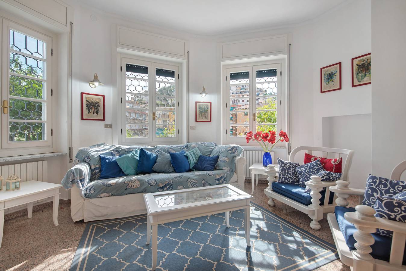 Entire apartment, Apartment 'Fiordalisi' with Private Garden, Wi-Fi and Air Conditioning in Rapallo (City), Rapallo