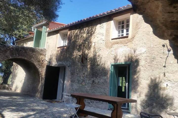 Location de vacances pour 12 personnes, avec jardin à Novella - 4