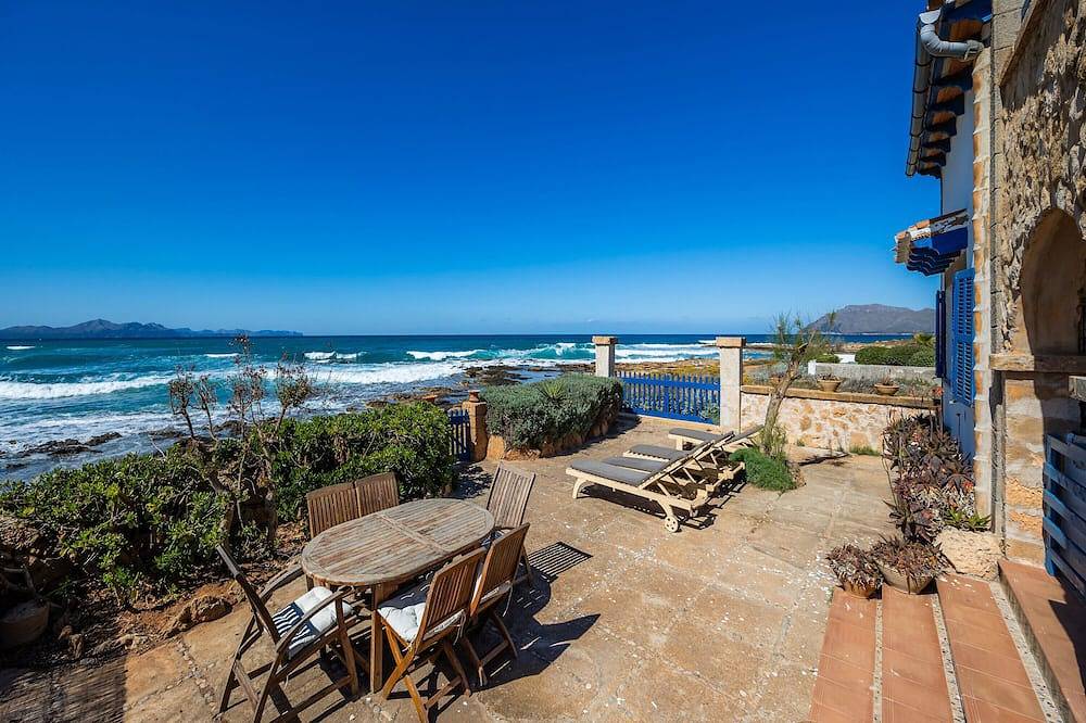 Casa de vacaciones 'Punta Llarga Mhm' con vistas al mar, Wi-Fi y aire acondicionado in Colònia de Sant Pere, Artà