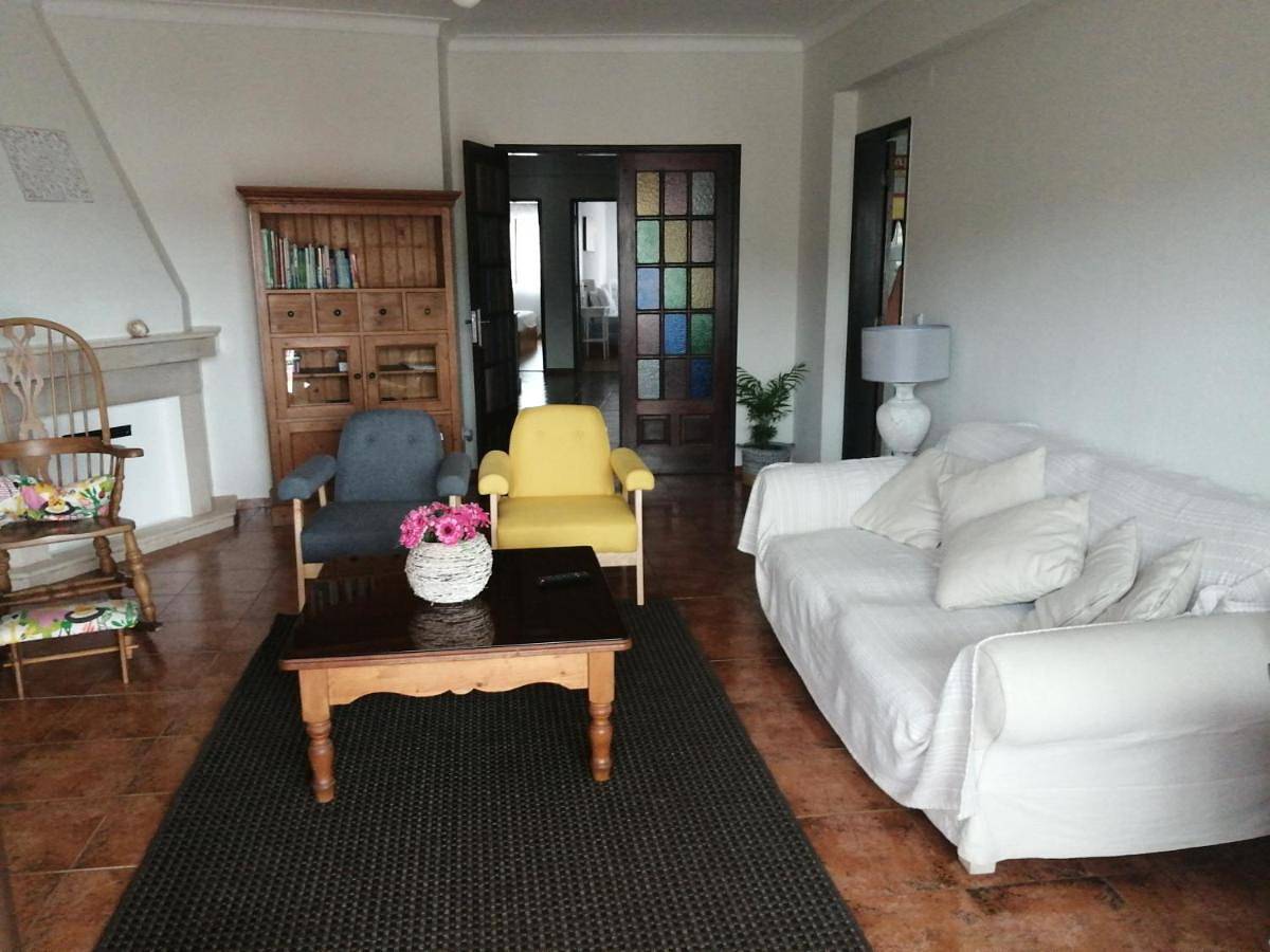 Apartamento inteiro, Three-Bedroom Apartment in Foz do Arelho, Leiria distrito