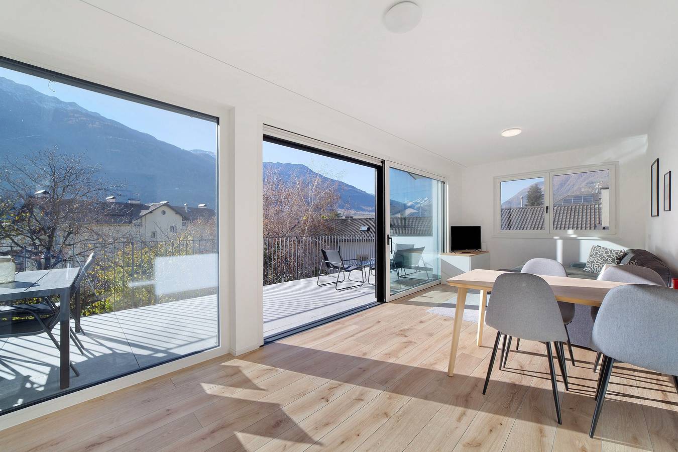 Ganze Wohnung, Apartment 'Naturns Mountain Suite' mit Bergblick, privater Terrasse und Wlan in Naturns, Texelgruppe