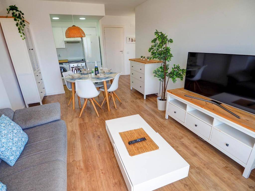 Apartamento entero, Apartment by the Sea by Hello Homes Sitges in Sitges, Garraf