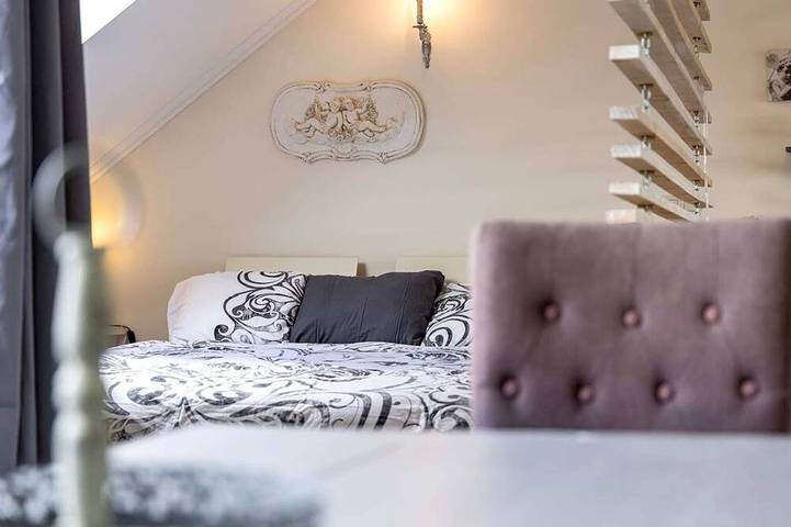 Location de vacances pour 12 personnes, avec balcon dans Éprave - 3