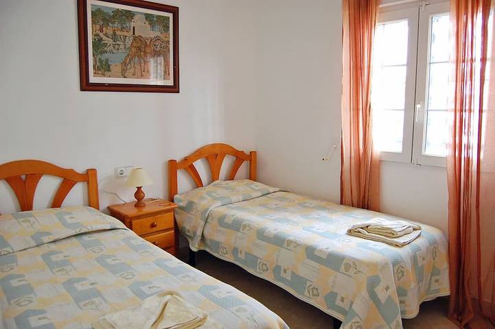 Appartement entier, Las Violetas 2 bed apt, Villamartin Plaza, Golf, Beach Sun & Food in Villamartín (Orihuela), Orihuela