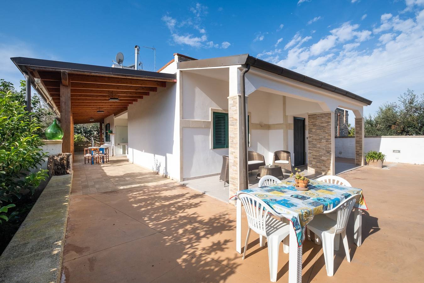 Villa 'La Collina' con terrazza privata, Wi-Fi e aria condizionata in Galatone, Golfo di Taranto
