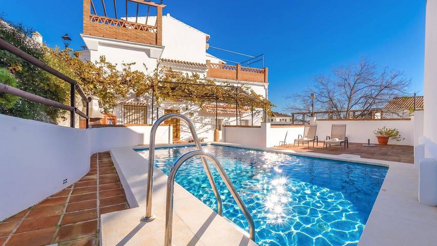 Casa de vacaciones para 8 personas, con Balcón/Terraza y Piscina en Casarabonela