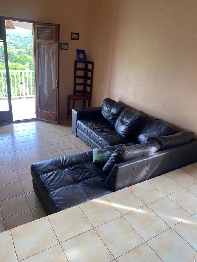 Maison de vacances pour 6 personnes, avec bassin pour enfant ainsi que vue et jardin, animaux acceptés