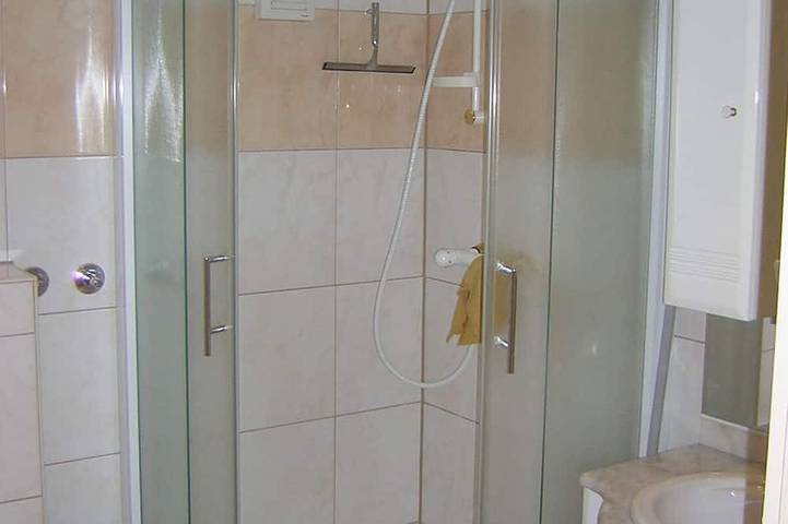 Hütte für 4 Personen, mit Sauna und Balkon sowie Whirlpool im Kleinwalsertal - 3