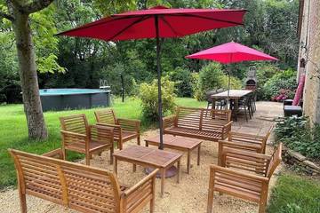 Gîte pour 10 personnes, avec jardin à Soturac