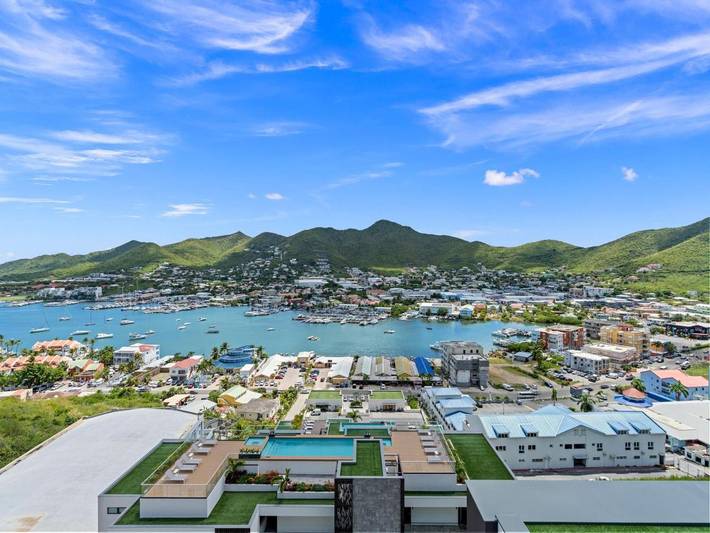 Appart’hôtel pour 2 personnes, avec balcon ainsi que piscine et jacuzzi