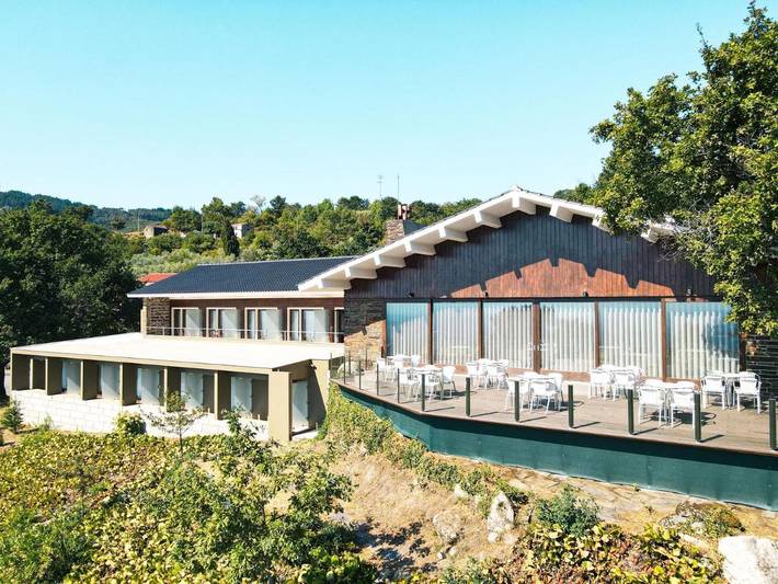 Hotel für 2 Personen, mit Balkon und Terrasse sowie Garten und Pool