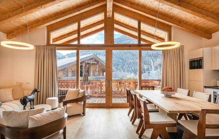 Chalet für 8 Personen, mit Garten und Sauna sowie Ausblick in Neukirchen am Großvenediger