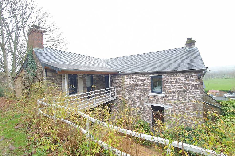 Family House for 8 – Peace & Nature Escape in Notre-Dame-de-Bonne-Nouvelle, Región de Caen