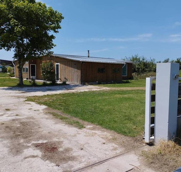 Maison de vacances pour 6 personnes, avec piscine ainsi que jardin et terrasse