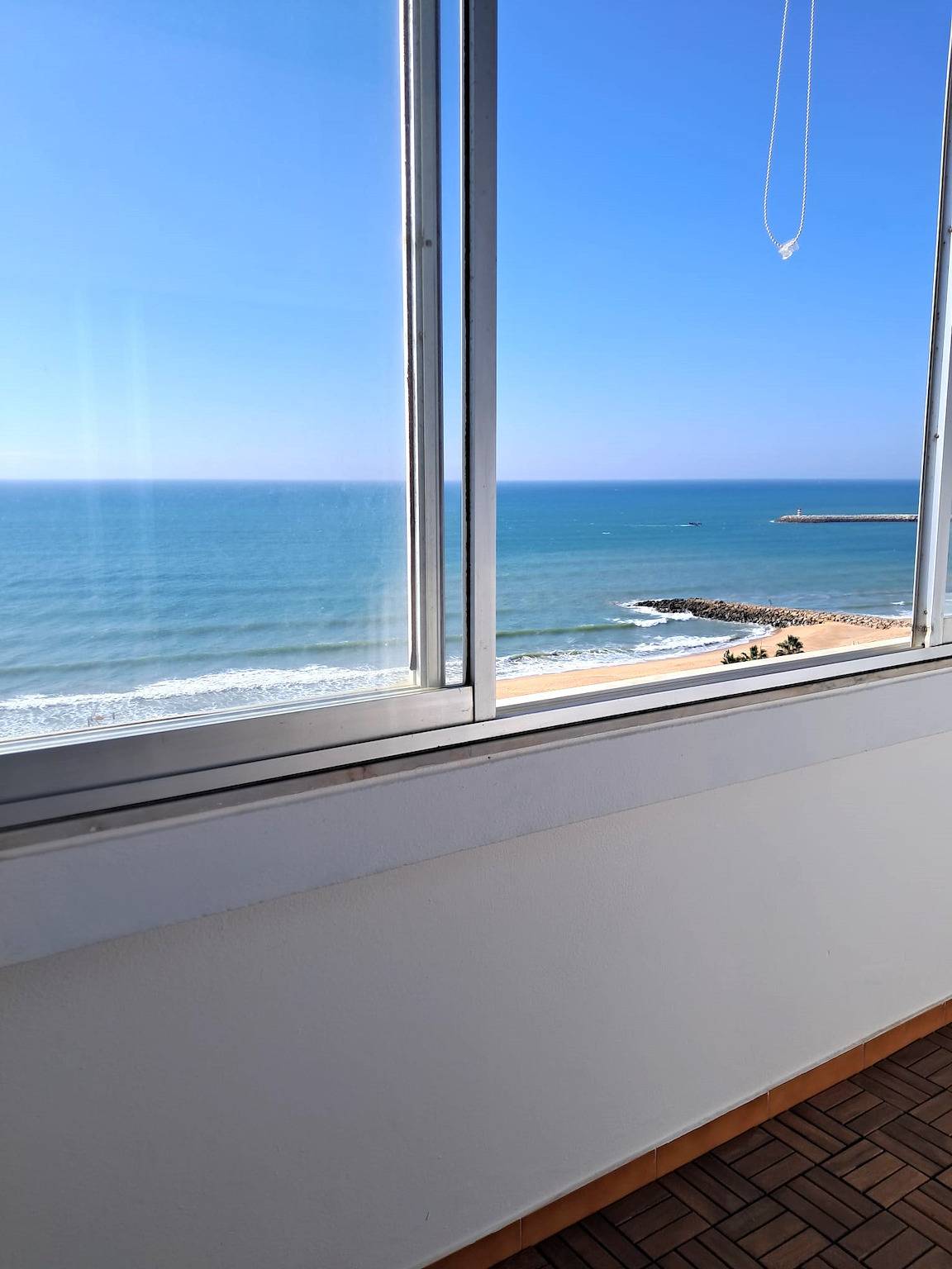 Entire apartment, T1 Torre Azul 10 A/C Vista Mar e Praia in Cavacos, Quarteira