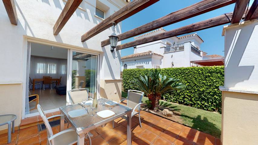 Casa rural para 4 personas, con Terraza además de Jardín y Piscina en Torre-Pacheco