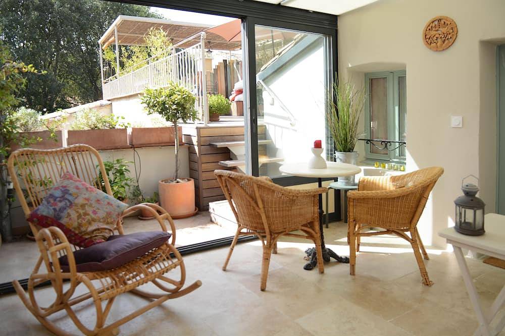 Appartement entier, Exceptional apartment with large terrace in sought-after conservation area in Uzès, Région de Nîmes