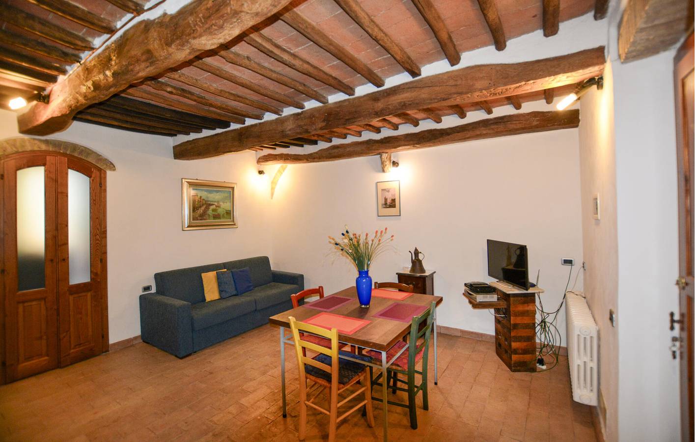 Ganze Ferienwohnung, Ruhiger Rückzugsort mit Pool, Parkplatz und Garten bei Radicondoli in Radicondoli, Siena Provinz