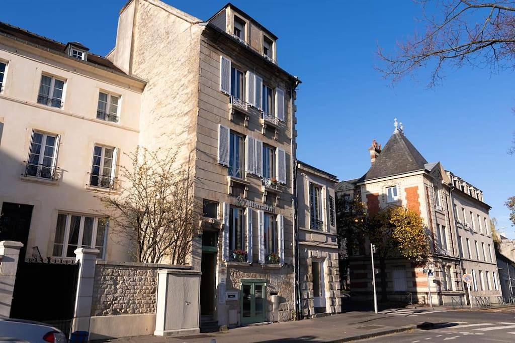 Villa in Caen, Caen und Umgebung