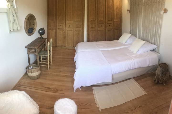 Gîte pour 6 personnes, avec jardin à Saint-Ferréol-Trente-Pas - 2