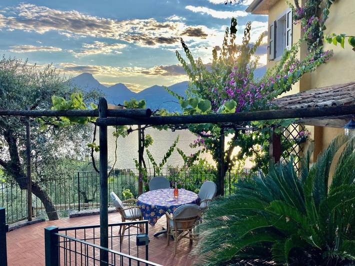 Ferienwohnung für 4 Personen, mit Garten und Ausblick sowie Terrasse und Seeblick - 1