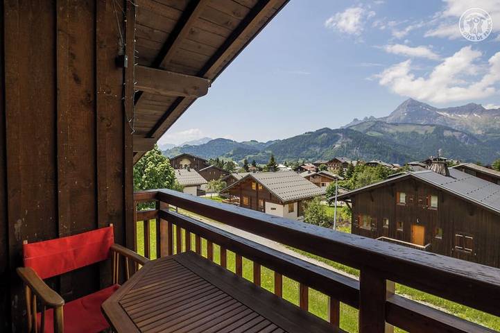 Gîte pour 3 personnes, avec jardin à Crest-Voland