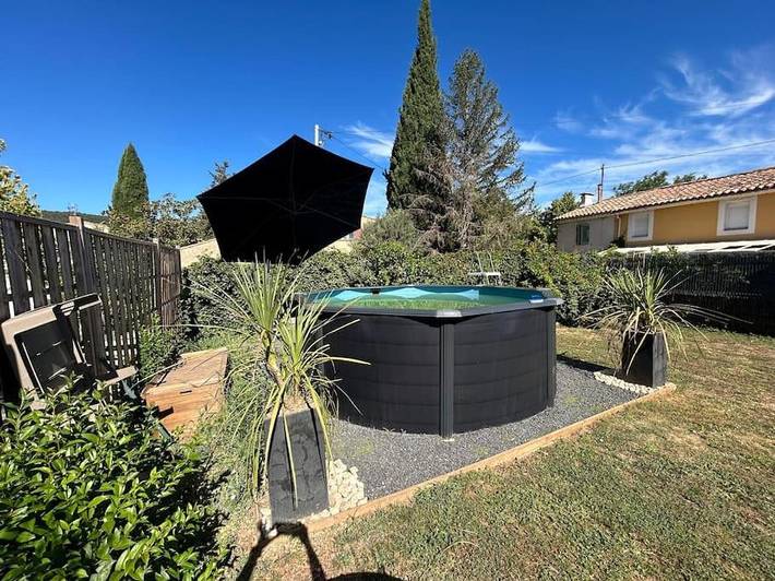 Ferienhaus für 4 Personen, mit Pool und Garten - 1