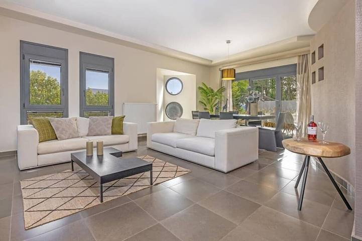 Ferienhaus für 8 Personen, mit Garten in Rhodos Stadt