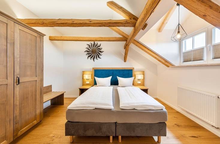 Ferienwohnung für 5 Personen, mit Balkon und Sauna in Rudolstadt