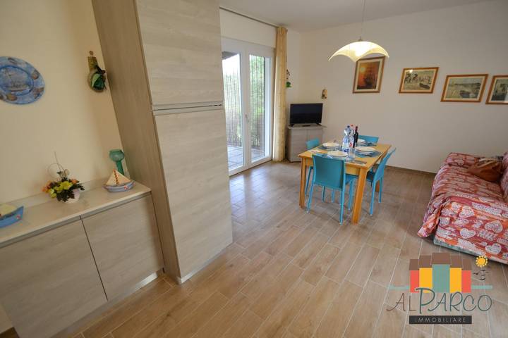 Appartamento per 5 persone, con Balcone/Terrazza e Giardino nonché Panorama a Albarella