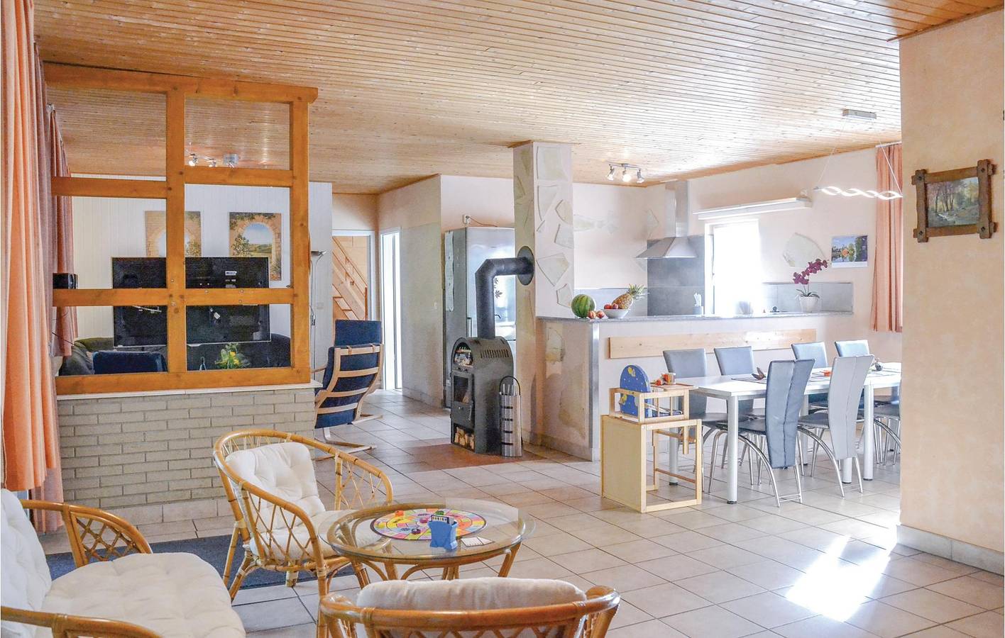 Gemütliches Apartment mit Terrasse und Parkplatz, 2,5 km zum Strand in Priborn, Müritz