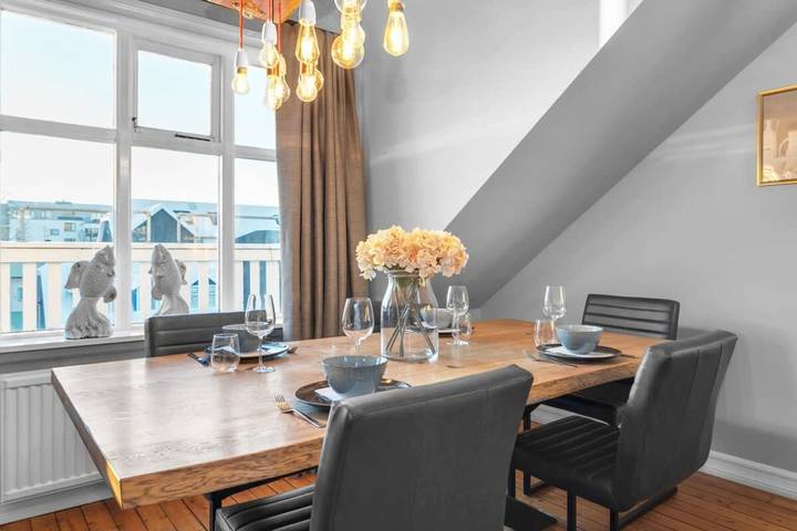 Ganze Wohnung, Ferienwohnung für 6 Personen mit Terrasse in Tungan, Reykjavik