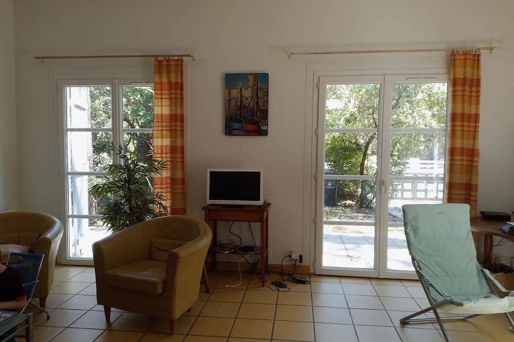 Villa in les abatilles area, quiet dead-end street, house with garden in Le Moulleau, Arcachon