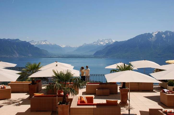 Hôtel pour 2 personnes, avec piscine et jacuzzi ainsi que sauna et balcon dans Chardonne