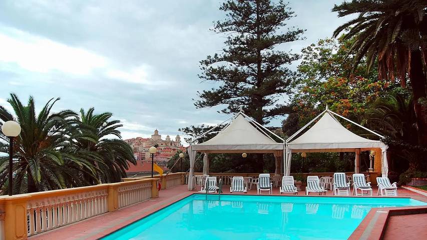 Villa pour 3 personnes, avec piscine à Imperia - 3