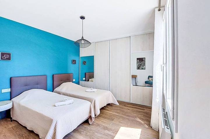Location de vacances pour 8 personnes, avec jardin, animaux acceptés dans Plage de la Madrague - 4