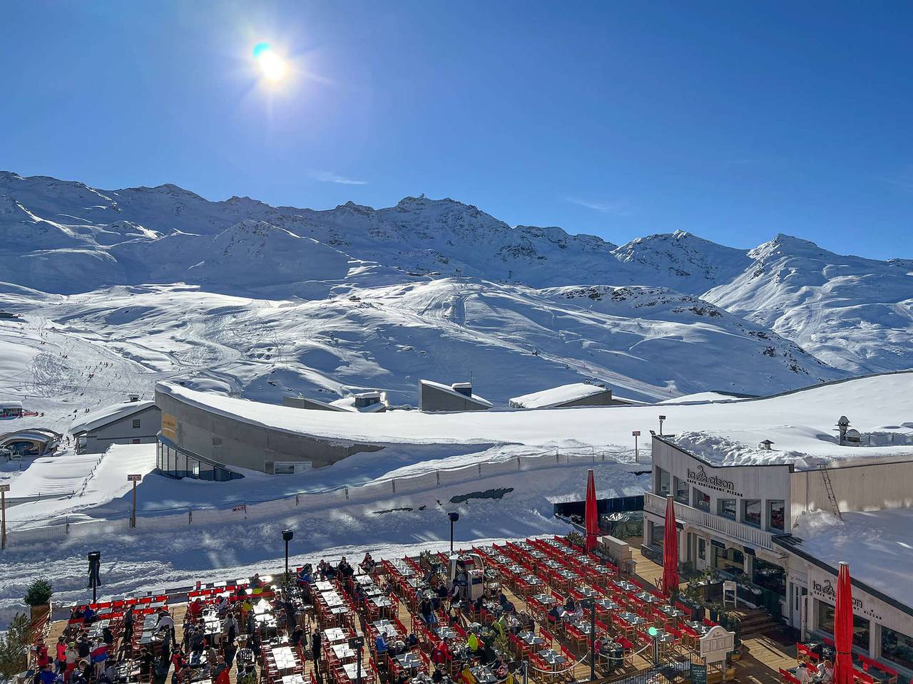 Apartamento entero, Espacioso apto. para 12 en el centro de Val Thorens con balcón y Wifi in Val Thorens, Les Trois Vallées
