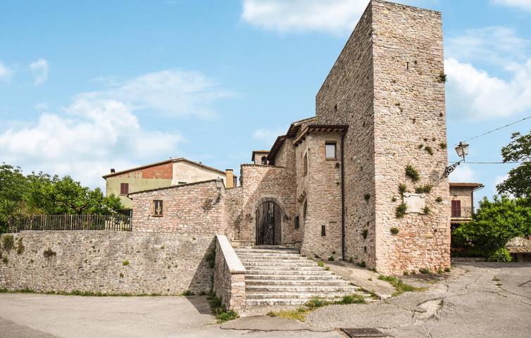 Ferienhaus für 10 Personen, mit Garten in Terni
