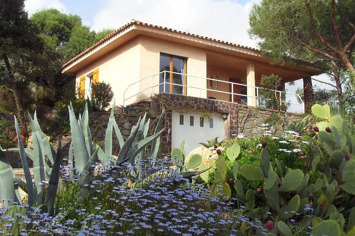 Villa pour 4 personnes, avec jardin et terrasse