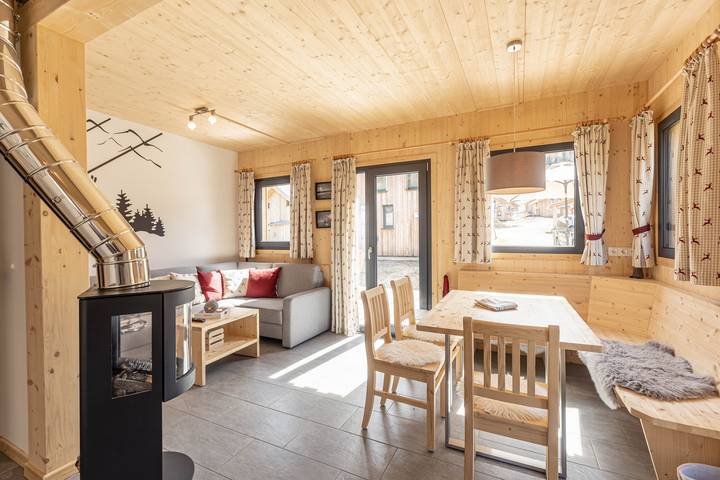 Chalet für 4 Personen, mit Whirlpool und Terrasse sowie Sauna in Kreischberg
