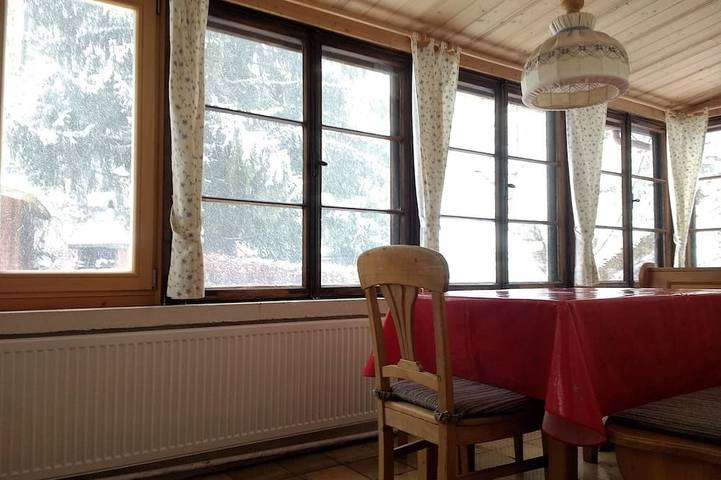 Appartement de vacances pour 5 personnes, avec terrasse ainsi que piscine et jardin, animaux acceptés - 1