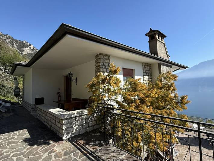 Ferienhaus für 5 Personen, mit Balkon und Seeblick am Gardasee - 2