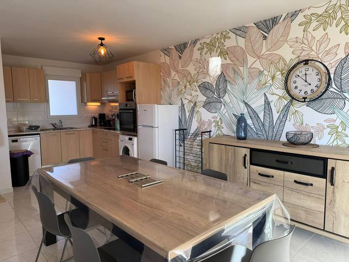 Gîte pour 6 personnes, avec terrasse dans Plage des Elmes