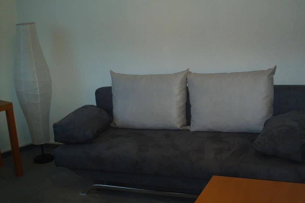 Ganze Wohnung, Gemütliche ruhige Wohnung mit Balkon zentral gelagert in Charlottenburg Berlin, Berlin